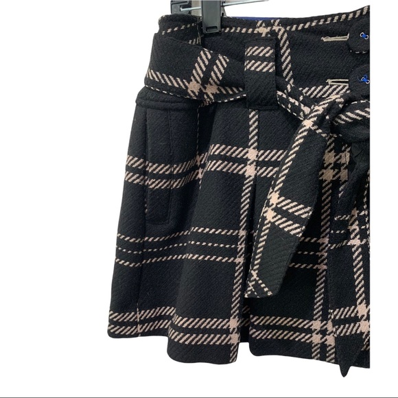 AMERICAN EAGLE BLACK AND BEIGE PLAID WOOL BLEND PLEATED MINI SKIRT SIZE 10 NWOT - Picture 3 of 9